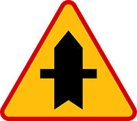 Znak A-6a Skrzyżowanie z drogą podporządkowaną występującą po obu stronach.