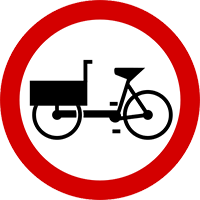 Znak B-11 Zakaz wjazdu rowerów wielośladowych.