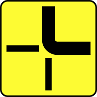 znak Rzeczywisty przebieg drogi z pierwszeństwem przez skrzyżowanie (umieszcza się na drodze podporządkowanej). T-6c